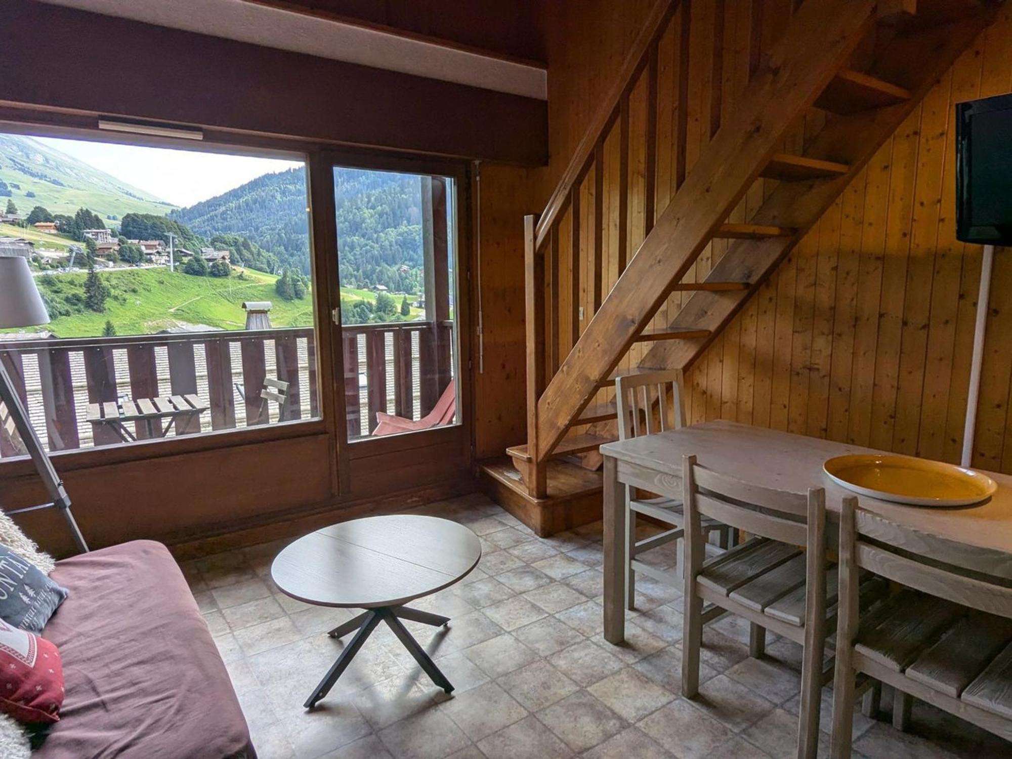 Duplex 4 Pieces Avec Garage Et Balcon, Centre Village De La Clusaz, Proche Commodites Et Pistes Ski - Fr-1-459-174 *